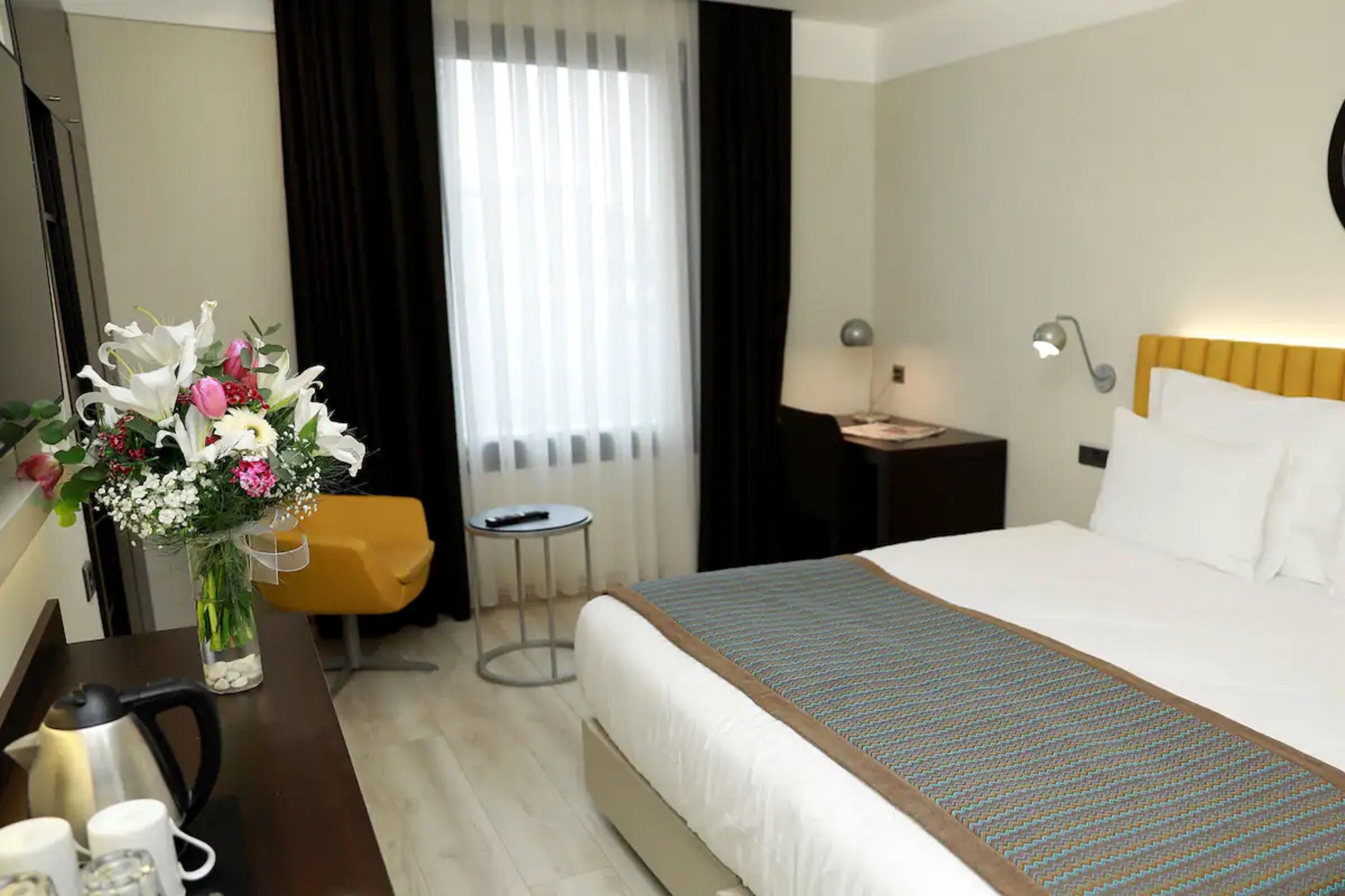 Milord Hotel Стамбул Экстерьер фото
