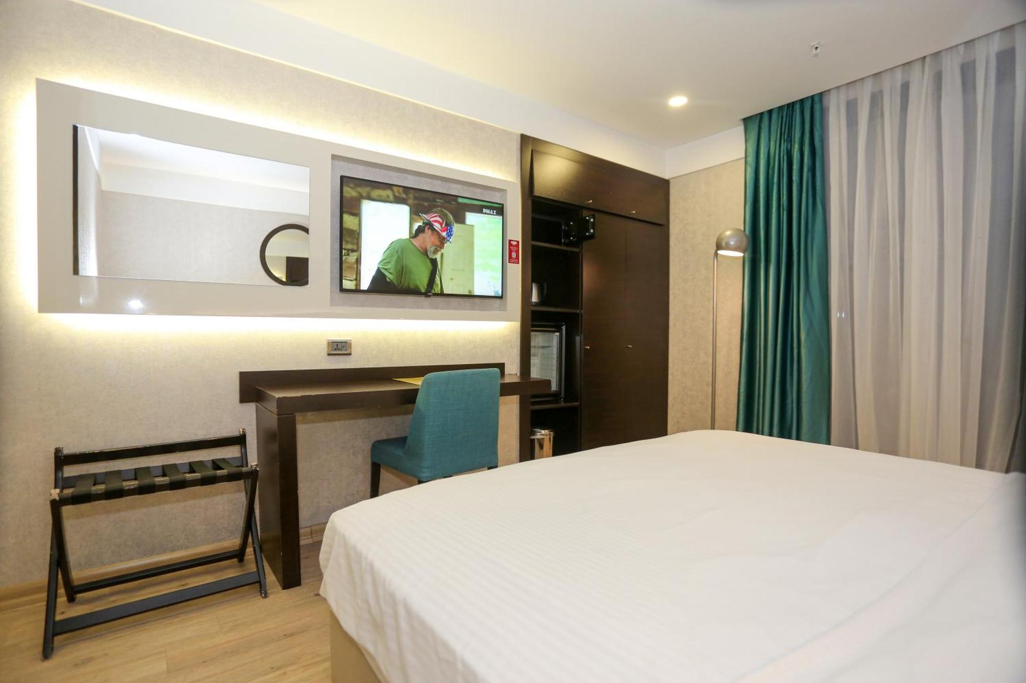 Milord Hotel Стамбул Экстерьер фото